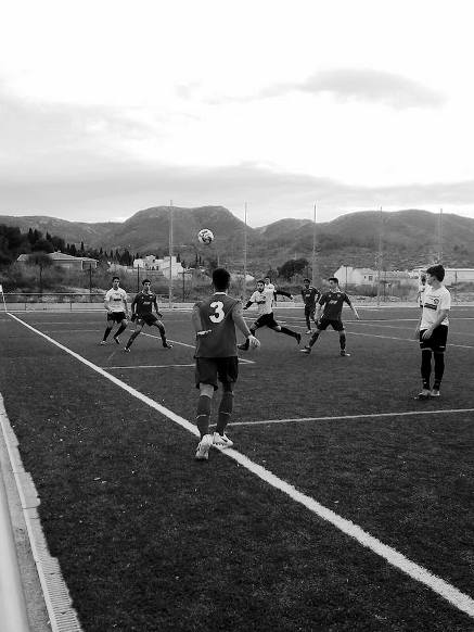 DEMÀ DISSABTE 22, GRAN VESPRADA DE FUTBOL: EL GORGOS CADET, CAMPIÓ DE LLIGA, JUGA AL CAMP LES COSTERES A LES 18.30 HORES CONTRA EL ALTEA B. Abans ho farà el juvenil, ja salvat de la categoria