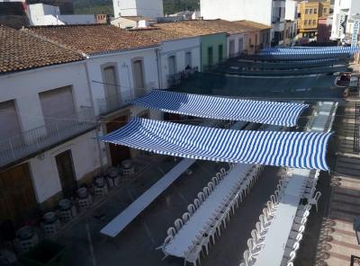 TOT PREPARAT: HUI DIUMENGE 23, 9é DINAR POPULAR DEL BERENAR DE PASQUA A GATA: a lAvinguda la Pau i amb música dels Musicants i de Mox