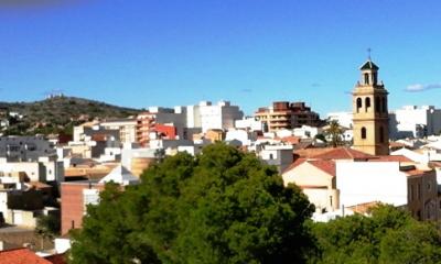 GATA TENIA A L1 DE GENER DE 2017 UN TOTAL DE 5.804 HABITANTS. La xifra més alta de veïns va ser en 2012 amb 6.327 persones. Gata Residencial va pujar de 302 en 2007 a 447 en 2016