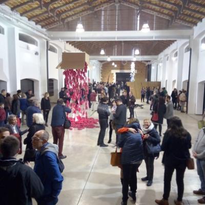 EXPOSICIÓ DE LESCOLA DE PLÀSTICA EXPERIMENTAL ANTONI VIVES AL PRADO DONDARA. Assisteix a la inauguració de Tridimensionalitat IV el conseller Marzà