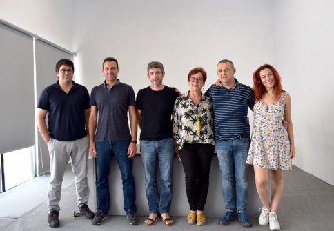 GATA, LEGISLATURA 2019-2023: COMPROMÍS I PSOE SIGNEN EL PACTE DE LARRAVAL. SERÀ ALCALDE JOSEP FRANCESC SIGNES COSTA (COMPROMÍS) I PRIMER TINENT ALCALDE, TONI SIGNES COSTA (PSOE). Article dopinió de Maite Signes Caselles (PP) abans del plenari dinvestid