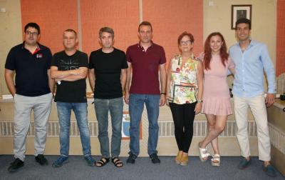 TOT L'EQUIP DE GOVERN DE GATA TÉ JA LES SEUES DELEGACIONS