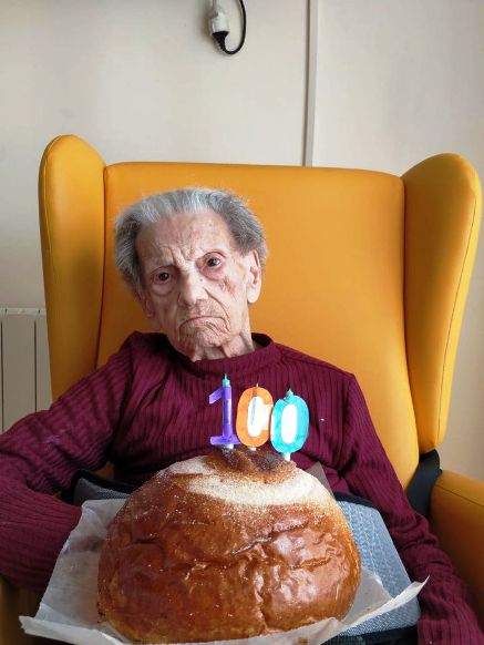 GATA TÉ JA TRES CENTENÀRIES EN VIDA. AHIR VA COMPLIR UN SEGLE MARÍA MONFORT COSTA (María Bisserot)