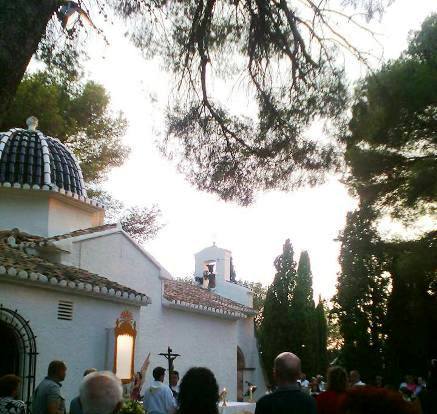 UNA NOVENA ESPECIAL PER A UN TEMPS ESPECIAL: DEL 21 AL 29 DE JULIOL. EXTERIORS DE LERMITA DEL CRIST DE GATA, PREDICADORS I TESTIMONIS