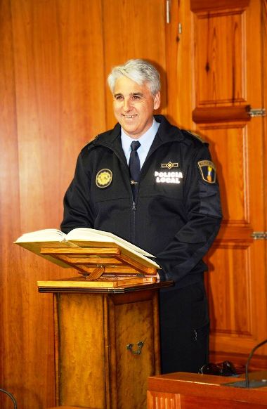 EL PLE DE XÀBIA DEMANA LA CREU AL MÈRIT POLICIAL PER AL POLICIA GATER JOSÉ ANTONIO MONFORT, PER LA SEUA TASCA A LA BORRASCA GLORIA