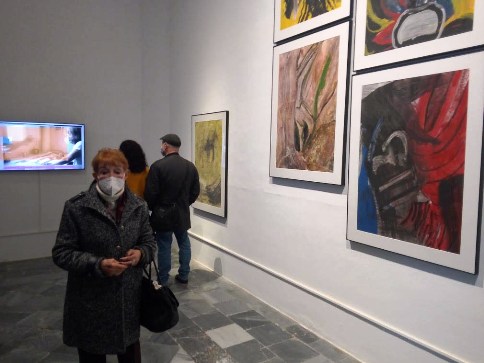 L'ARTISTA GATERA PEPA CASELLES EXPOSA AL CENTRE DEL CARME DE VALÈNCIA