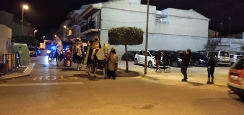 ARRIBADA DELS TRES REIS I ELS SEUS PAGES A GATA. EL PASSEIG DE LA MÀGIA PER TOTS ELS CARRERS I PLACES (COVID19)