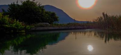 IMATGES CURIOSES: REFLEXANT EL SOL A LA BASSA DE REGAR DE GATA