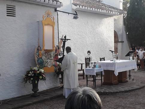 HUI DIUMENGE, FESTA DE SANT JAUME, QUART DIA DE LA NOVENA DEL CRIST A GATA