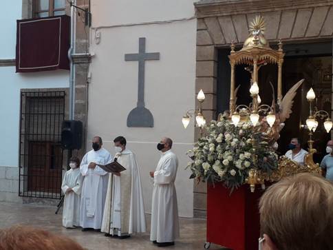 SEGON DIA DE FESTES: RECEPCIÓ OFICIAL AL CRIST (Plaça de l'Església)