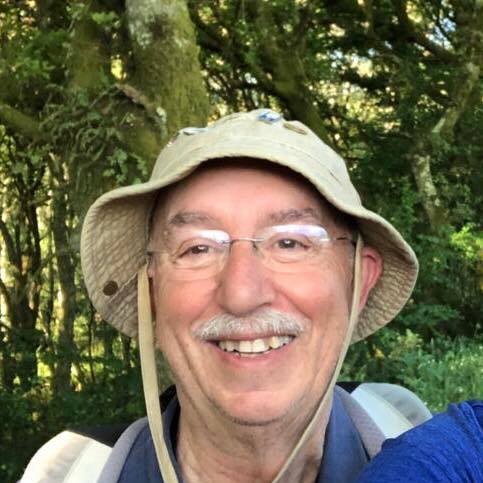 ENS HA DEIXAT MATIES MONFORT MONFORT, GINECÒLEG I EXREGIDOR DE GATA. Ha mort d'infart, pujant el Montgó.
        Ultimava un llibre sobre el mestre Mulet, del que va adquirir la casa on va viure. Descanse en pau l'amic
        Maties