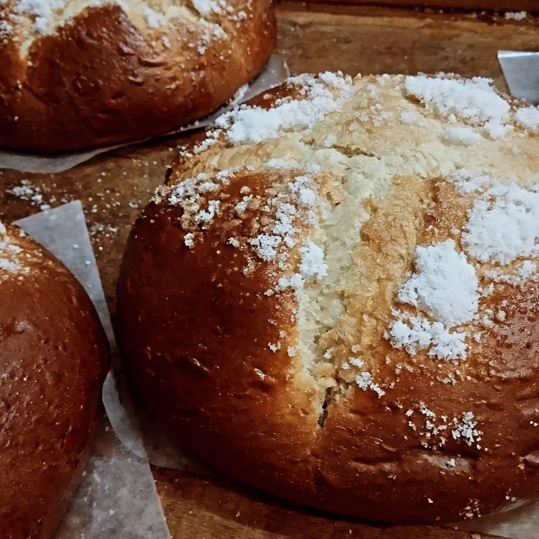 GATA I ELS PREPARATIUS PER A LA PASQUA: Imatges de l'Encontre, pasocarrats, mones, forns, berenaret,...