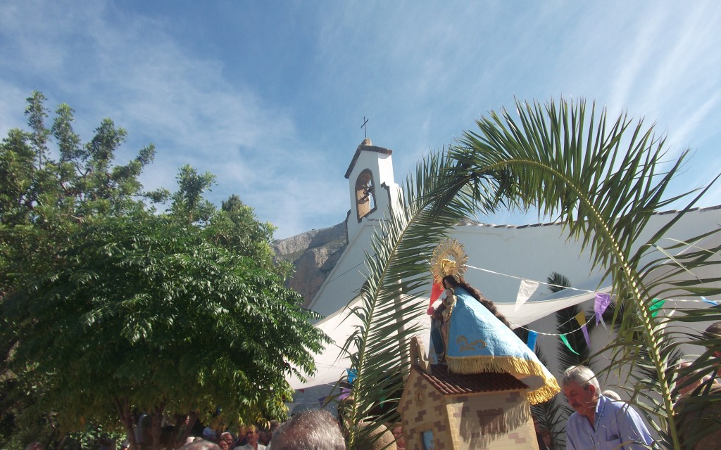 DIUMENGE 14 FESTA DE L'ERMITA DEL PÒPUL. Terme de Xàbia, amb el veïnat de la Vall. Un majoral i un vocal, gaters