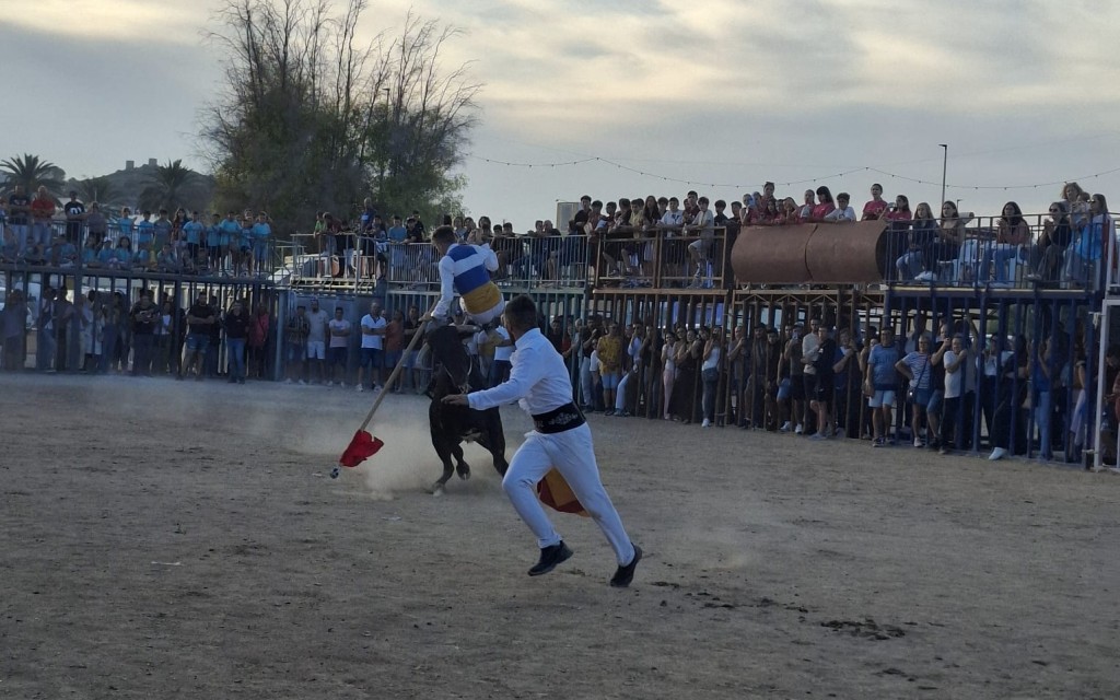 HUI 29 DE SETEMBRE ÉS LA FESTA DEL TITULAR DE L'ALTAR MAJOR DE GATA, SANT MIQUEL ARCÀNGEL. 452 anys de vida parroquial