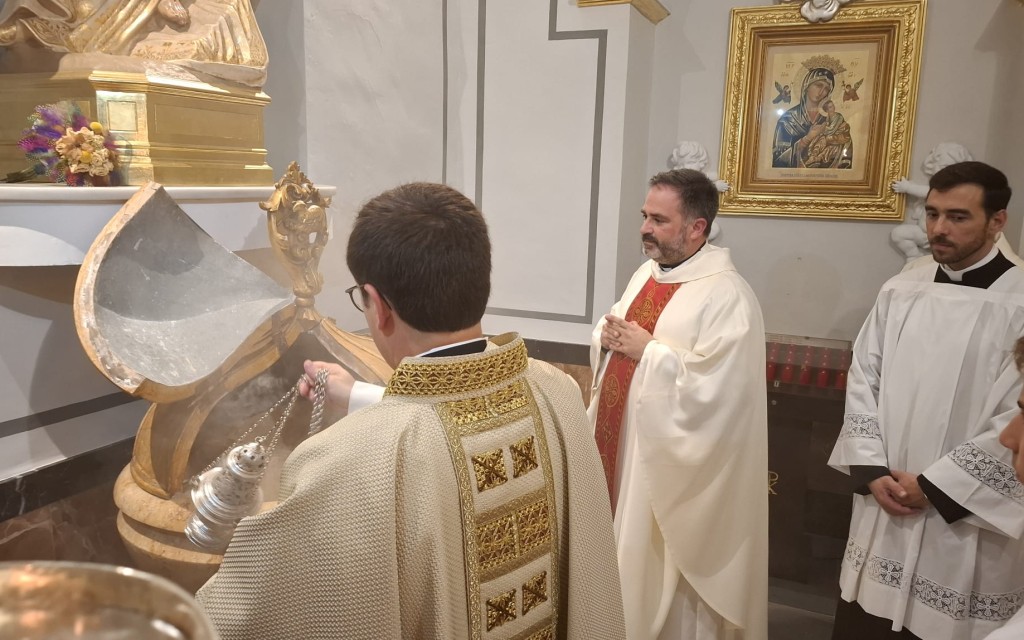 ENTRADA I PRESSA DE POSSESSIÓ DEL NOU RECTOR A LA PARRÒQUIA DE GATA, DON ENRIQUE SAIZ ZAMORANO. "Ja sóc un gater més"; "Vull estar en mig de vosaltes"