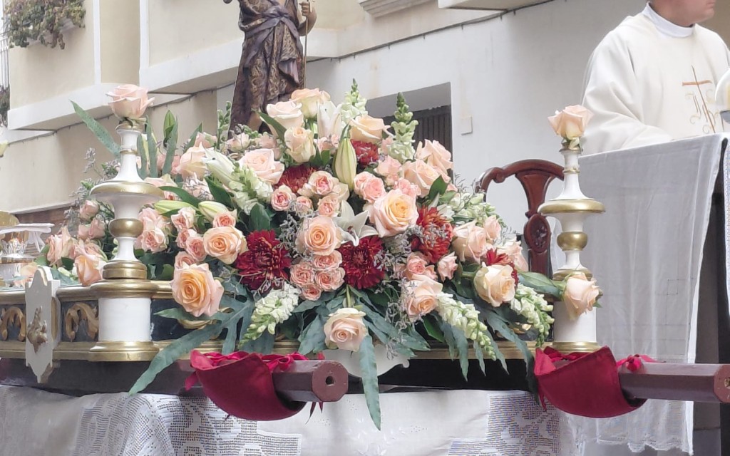 ACABEN AMB ÈXIT LES FESTES PATRONALS DEL BARRI DE LA FONT DEL RIU: Truc, missa, processó, sopar, castellet, foguera i música