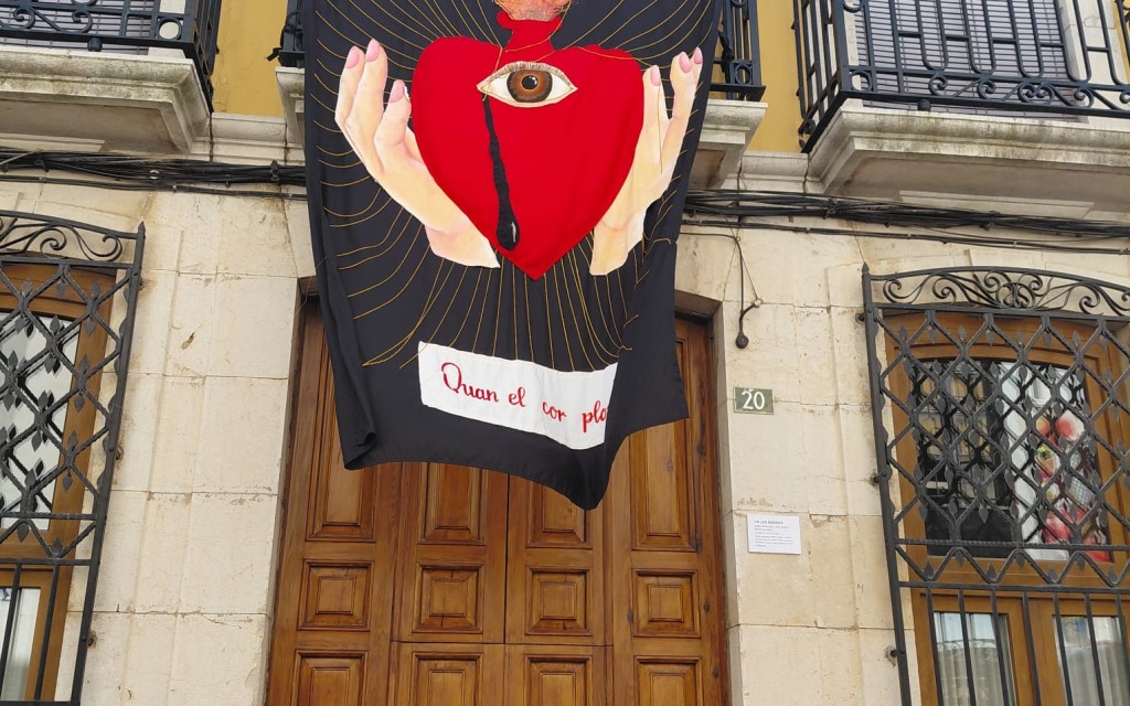 MIRADES URBANES: ART AL VENT, GATA. Obres 21 a 24