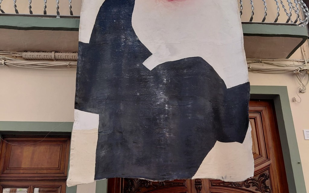 MIRADES URBANES: ART AL VENT, GATA. Obres 21 a 24