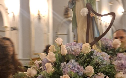 EL PASSACARRER AMB LA IMATGE I LA MISSA SOLEMNE, ÚLTIMS ACTES DE LES FESTES CECILIANES DE LA CENTENÀRIA UNIÓ MUSICAL DE GATA