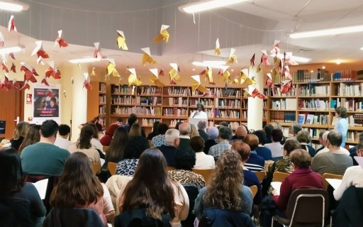 SENTIT HOMENATGE A LA VEÏNA POETESSA DE GATA ANNA MULET PEDRÓS: A la biblioteca "Carme Miquel i Diego" amb recital de poesies d'ella, als cinc anys del seu decés