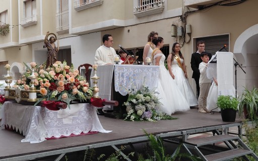 ACABEN AMB ÈXIT LES FESTES PATRONALS DEL BARRI DE LA FONT DEL RIU: Truc, missa, processó, sopar, castellet, foguera i música