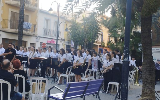 CONCERT DEL SOCI, INTERNCAVI MUSICAL AMB LES BANDES DE GATA I PEDREGUER. Director convidat Tomás Alemany Rosaleny