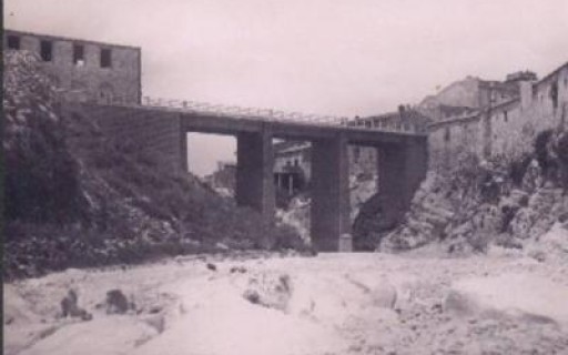 LA CONFRARIA DEL CARME DE GATA ES VA FUNDAR FA UN SEGLE, 2 DE JULIOL DE 1926. Gata té plafó ceràmic al carrer Nou i centre parroquial amb l'advocació