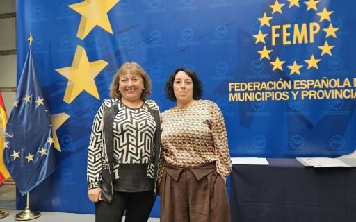 HUI PREGONEN LES FESTES DE GATA LES BIBLIOTECÀRIES VICEN MULET I SILVIA LEYDA. Premi Nacional 2026, Campanya María Moliner. Història dels mantenidors i pregoners de la festa
