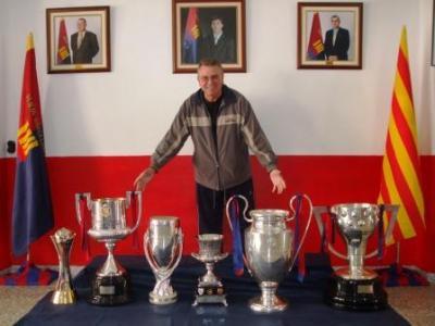 APLEC DE PENYES BARCELONISTES I 25 ANIVERSARI DE LA PENYA DE GATA ( III ): I Manolo va portar la Copa Champions.