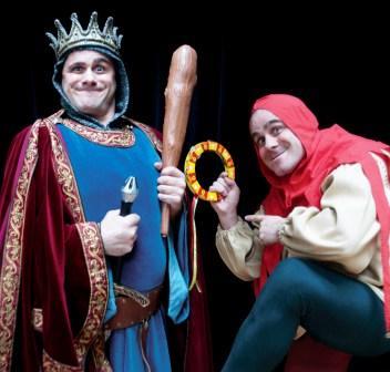 EL POLIFACETIC HUMORISTA XAVI CASTILLO A GATA