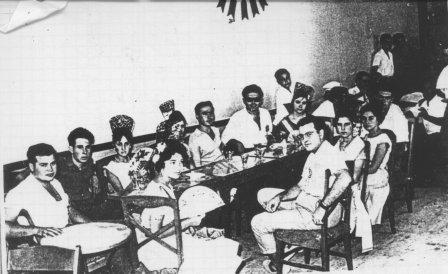 FOTOGRAFIES ANTIGUES (Gata en el record) -98-