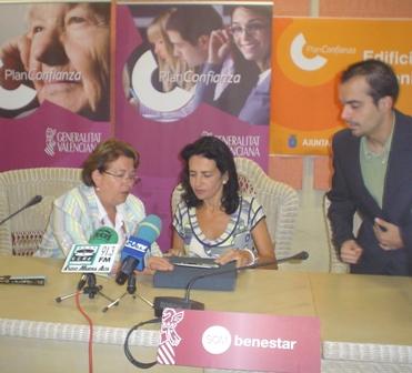 VISITA DE LA CONSELLERA DE BENESTAR SOCIAL ( I )