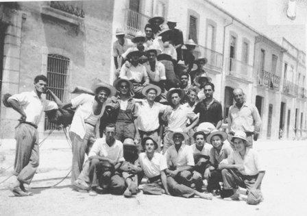 FOTOGRAFIES ANTIGUES (Gata en el record) -215-