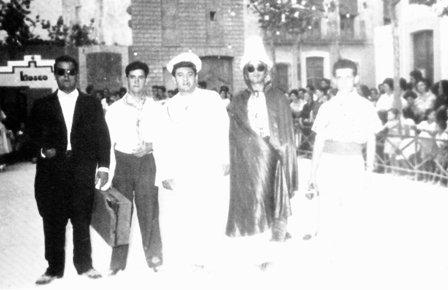 FOTOGRAFIES ANTIGUES (Gata en el record) -273, la d'ahir-