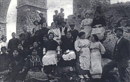 FOTOGRAFIES ANTIGUES (Gata en el record) -277-