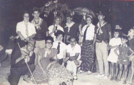 FOTOGRAFIES ANTIGUES (Gata en el record) -283-