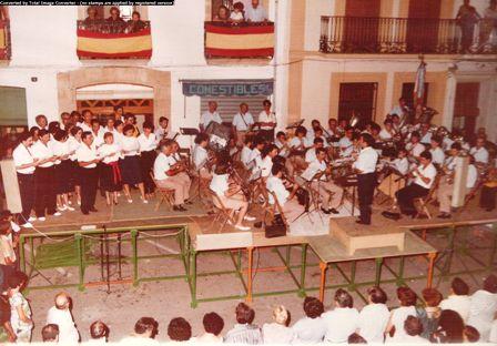 FOTOGRAFIES ANTIGUES (Gata en el record) -300-