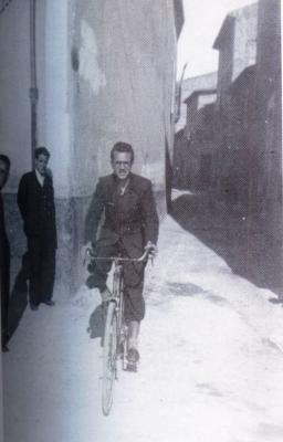 FOTOGRAFIES ANTIGUES (Gata en el record) -326-