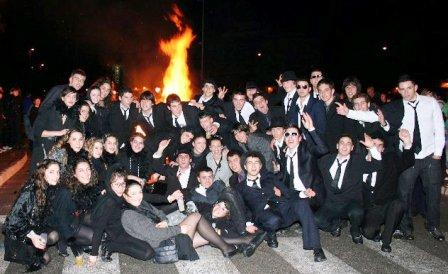 ANIT ENCARA SOTERRAMENT DE LA SARDINA.