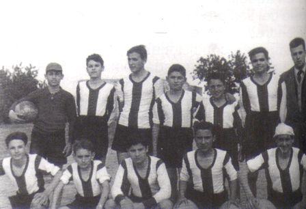 FOTOGRAFIES ANTIGUES (Gata en el record) -386-