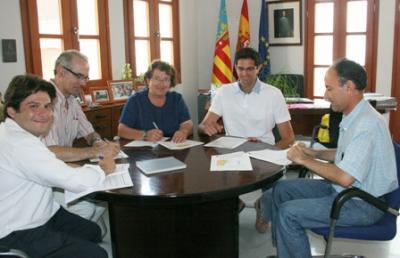 FIRMA DEL REPLANTEIG D'OBRES DE GATA RESIDENCIAL