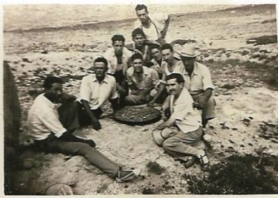 FOTOGRAFIES ANTIGUES (Gata en el record) -504, la d'ahir 31 d'agost-