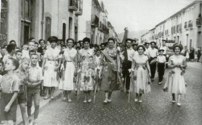 FOTOGRAFIES ANTIGUES (Gata en el record) -508-