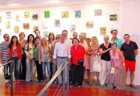 LA PREMSA PARLA HUI DE GATA: Exposició i feina.