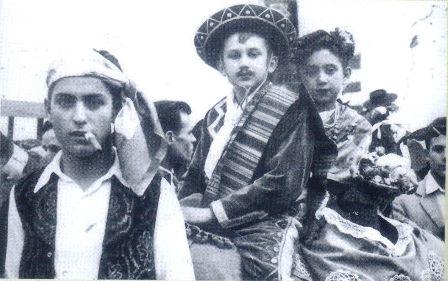 FOTOGRAFIES ANTIGUES (Gata en el record) -524, la de hui-