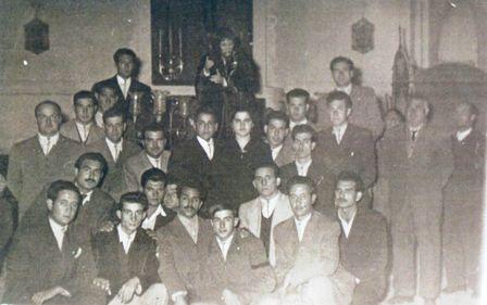 FOTOGRAFIES ANTIGUES (Gata en el record) -563, la d´'ahir dia 29-