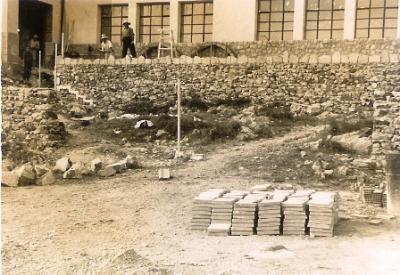 FOTOGRAFIES ANTIGUES (Gata en el record) -565, la d'ahir dilluns-