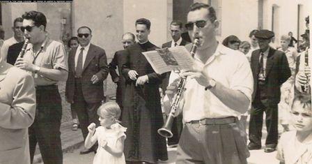 FOTOGRAFIES ANTIGUES (Gata en el record) -574, la d'ahir dia 9-