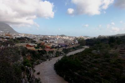 ¿SABIEU? que Caja España té un complet i extens estudi de Dades econòmiques i socials. També sobre GATA.