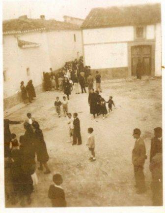 FOTOGRAFIES ANTIGUES (Gata en el record) -602-